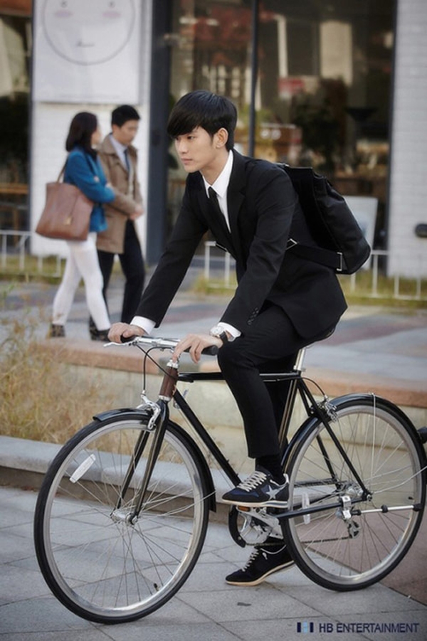Kim Soo Hyun trong Man From Another Star